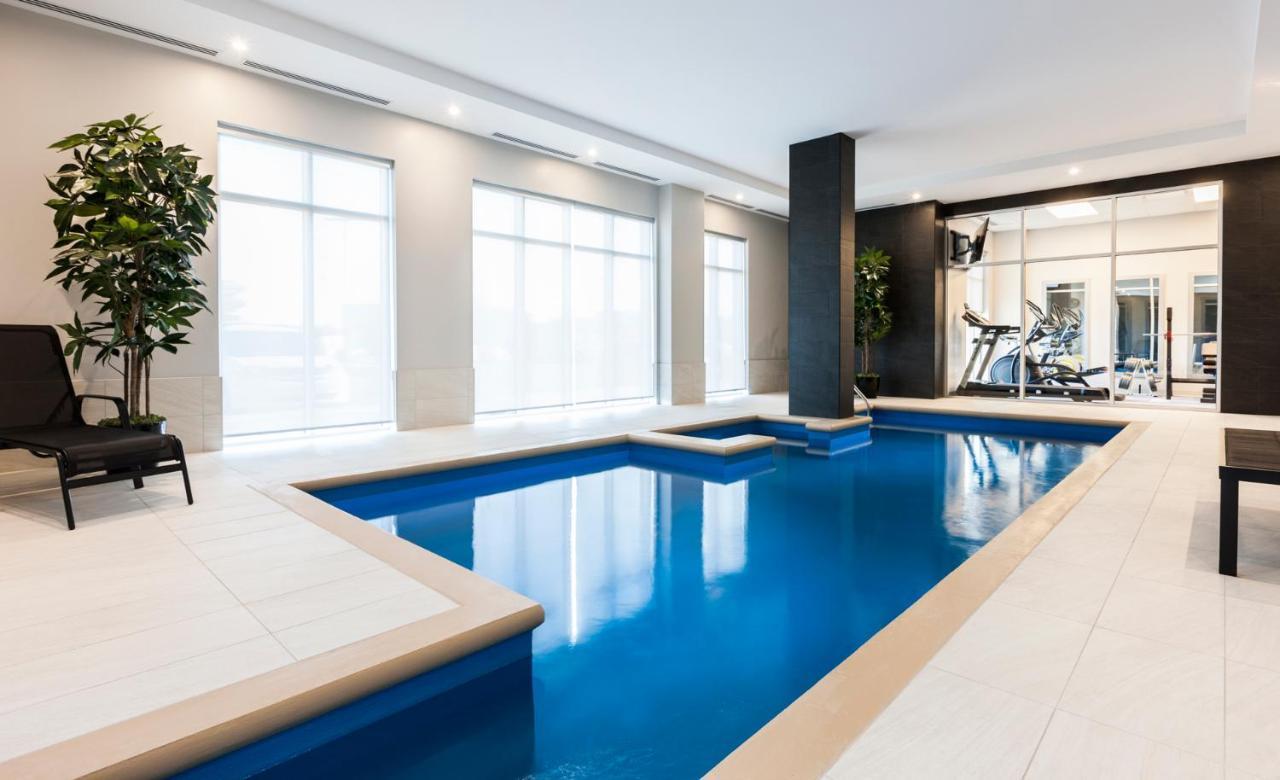 Imperia Hotel Et Suites בושרוויל מראה חיצוני תמונה