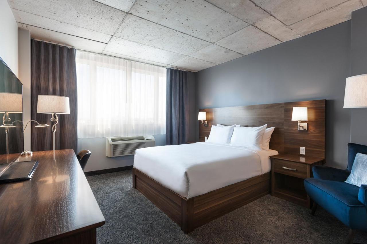 Imperia Hotel Et Suites בושרוויל מראה חיצוני תמונה